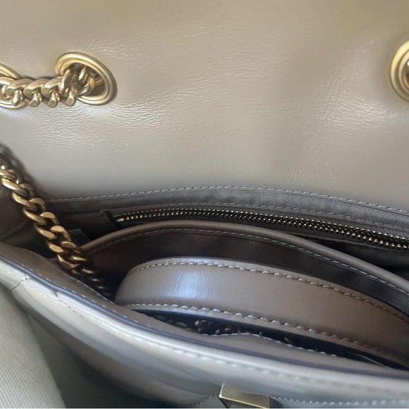 TORY BURCH
TAUPE OAK DIAMOND QUILT CONVERTIBLE SHOULDER CROSS BODY BAG NWT $575 main image 7